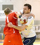 22.03.2012, Krems, Handball, Handball Liga Austria, HLA, MPO, UHK Krems, HC Hard,<br>SCHMOELZ Johann, KRSMANCIC Marko<br><br><br>Copyright DIENER / Zierlinger Karl<br>Marktgasse 3-7 / 4 / 5 / 21<br>A-1090 Wien<br>Telefax +43 1 955 32 35<br>Mobil +43 676 629 98 51<br>BA-CA<br>Bank Nr. 12000<br>Account Nr. 00712 223 783<br>e-mail: agentur@diener.at<br>Datenbank: www.diener.at