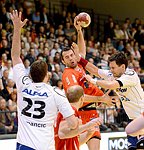 22.03.2012, Krems, Handball, Handball Liga Austria, HLA, MPO, UHK Krems, HC Hard,<br>KRSMANCIC Marko, SCHMOELZ Johann, LAZAREVIC Uros, <br><br><br>Copyright DIENER / Zierlinger Karl<br>Marktgasse 3-7 / 4 / 5 / 21<br>A-1090 Wien<br>Telefax +43 1 955 32 35<br>Mobil +43 676 629 98 51<br>BA-CA<br>Bank Nr. 12000<br>Account Nr. 00712 223 783<br>e-mail: agentur@diener.at<br>Datenbank: www.diener.at