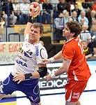 22.03.2012, Krems, Handball, Handball Liga Austria, HLA, MPO, UHK Krems, HC Hard,<br>GLUSAKS Janis, SCHOPF Tobias<br><br><br>Copyright DIENER / Zierlinger Karl<br>Marktgasse 3-7 / 4 / 5 / 21<br>A-1090 Wien<br>Telefax +43 1 955 32 35<br>Mobil +43 676 629 98 51<br>BA-CA<br>Bank Nr. 12000<br>Account Nr. 00712 223 783<br>e-mail: agentur@diener.at<br>Datenbank: www.diener.at