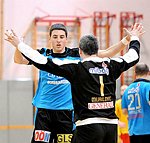 25.02.2012, Krems, Handball, Handball Liga Austria, HLA, MPO, UHK Krems - HC Linz,<br>HERMANN Alexander, MIJAILOVIC Nenad<br><br><br>Copyright DIENER / Zierlinger Karl<br>Marktgasse 3-7 / 4 / 5 / 21<br>A-1090 Wien<br>Telefax +43 1 955 32 35<br>Mobil +43 676 629 98 51<br>BA-CA<br>Bank Nr. 12000<br>Account Nr. 00712 223 783<br>e-mail: agentur@diener.at<br>Datenbank: www.diener.at