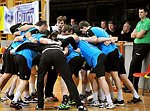 25.02.2012, Krems, Handball, Handball Liga Austria, HLA, MPO, UHK Krems - HC Linz,<br>Linzer Spieler stimmen sich auf das Spiel ein, rechts hinten  Trainer ADZAMIJA Nermin<br><br>Copyright DIENER / Zierlinger Karl<br>Marktgasse 3-7 / 4 / 5 / 21<br>A-1090 Wien<br>Telefax +43 1 955 32 35<br>Mobil +43 676 629 98 51<br>BA-CA<br>Bank Nr. 12000<br>Account Nr. 00712 223 783<br>e-mail: agentur@diener.at<br>Datenbank: www.diener.at