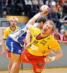11.02.2012, Krems, Handball, Handball Liga Austria, <br>HLA, MPO, UHK Krems - HIT Tirol,<br>WALTER Christoph, LINT Werner<br><br><br>Copyright DIENER / Zierlinger Karl<br>Marktgasse 3-7 / 4 / 5 / 21<br>A-1090 Wien<br>Telefax +43 1 955 32 35<br>Mobil +43 676 629 98 51<br>BA-CA<br>Bank Nr. 12000<br>Account Nr. 00712 223 783<br>e-mail: agentur@diener.at<br>Datenbank: www.diener.at