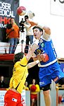 11.02.2012, Krems, Handball, Handball Liga Austria, <br>HLA, MPO, UHK Krems - HIT Tirol,<br>WALZER Guenther, HERMANN Maximilian<br><br><br>Copyright DIENER / Zierlinger Karl<br>Marktgasse 3-7 / 4 / 5 / 21<br>A-1090 Wien<br>Telefax +43 1 955 32 35<br>Mobil +43 676 629 98 51<br>BA-CA<br>Bank Nr. 12000<br>Account Nr. 00712 223 783<br>e-mail: agentur@diener.at<br>Datenbank: www.diener.at