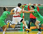 20.12.2011, Krems, Handball, Laenderspiel, Nationalteam, Testspiel, Oesterreich, Algerien<br>BENALI Omar, HERMANN Alexander, KAABACHE Hichem<br><br><br>Copyright DIENER / Zierlinger Karl<br>Marktgasse 3-7 / 4 / 5 / 21<br>A-1090 Wien<br>Telefax +43 1 955 32 35<br>Mobil +43 676 629 98 51<br>BA-CA<br>Bank Nr. 12000<br>Account Nr. 00712 223 783<br>e-mail: agentur@diener.at<br>Datenbank: www.diener.at