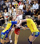 22.03.2012, Krems, Handball, Laenderspiel, Nationalteam,  Oesterreich - Schweden, Europameisterschaftsqualifikation, Damen, European Championships, Qualification ,Women, <br>Austria - Sweden,<br>ISLAS HELGESSON Therese, FREY Sonja, WIEL FREDEN Annika<br><br>Copyright DIENER / Zierlinger Karl<br>Marktgasse 3-7 / 4 / 5 / 21<br>A-1090 Wien<br>Telefax +43 1 955 32 35<br>Mobil +43 676 629 98 51<br>BA-CA<br>Bank Nr. 12000<br>Account Nr. 00712 223 783<br>e-mail: agentur@diener.at<br>Datenbank: www.diener.at