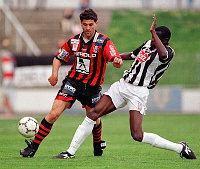 1997.04.18<br>Admira - LASK<br>SCHWELLENSATTL Arnold/BA Cheick Sidy<br>65. Min.