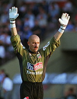 11.09.1999<br>Rapid - Tirol<br>TCHERTCHESSOV Stanislav<br>jubelt �ber das 1:3