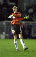 26.11.2000<br>Austria - Salzburg<br>KNALLER Wolfgang<br>�rgert sich �ber vergebene Torchance<br>70.Minute