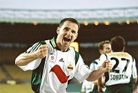 17.07.2002<br>Rapid - Admira/1:2(0:1)<br>HIDEN Markus<br>Jubel nach dem Ausgleich zum 1:1