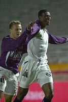 03.11.2002<br>Austria - Sturm/4:0 (1:0)<br>AKOTO Eric, HOPFER Wolfgang<br>Freude �ber das 4:0