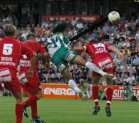16.07.2003<br>Rapid - Pasching/4:2(2:0)<br>PASHAZADEH Mehdi (Rapid) erzielt das 1:0 per Kopf<br>BAUR Michael (Pasching)<br>30. Minute