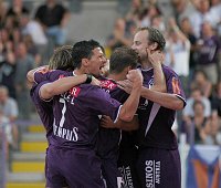 06.08.2003<br>Austria - Mattersburg/3:0(1:0)<br>Freude nach dem 1:0 durch WAGNER Michael