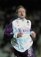 14.04.2004<br>Austria - Salzburg 3:0(1:0)<br>RUSHFELDT Sigurd, genie�t still seinen Torerfolg zum 3:0<br>75. Minute