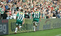 19.09.2004<br>Rapid - GAK/2:1 (1:0)<br>KULOVITS Stefan und DOSEK Tomas bei Jubellauf vor den Fans der Nordtrib�ne, nach dem 2:1<br>84. Minute