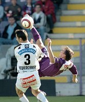 26.09.2004<br>Austria - Sturm Graz/3:0 (2:0)<br>SIONKO Libor (Austria)<br>NEUKIRCHNER G�nther (Sturm)<br>22. Minute