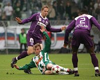 24.10.2004<br>Rapid - Austria/1:1 (0:0)<br>LAWAREE Axel (Rapid)<br>AFOLABI Rabiu, KIESENEBNER Markus (Austria)<br><br>66.Minute