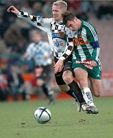 27.11.2004<br>Rapid - Sturm/4:1 (1:1)<br>HOFMANN Steffen (Rapid) wird von<br>DMITROVIC Boban (Sturm) gefoult, dieser erh�lt daf�r die rote Karte. Den Freisto� verwandelt Hofmann zum 3.1<br>81. Minute