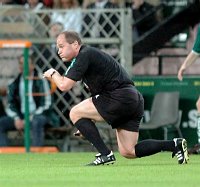 17.05.2005<br>Rapid - GAK/4:1 (1:0)<br>STEINER Thomas (Schiedsrichter) strauchelt, aber er f�llt nicht<br>75. Minute