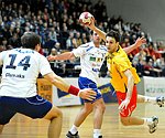 16.12.2011, Krems, Handball, Handball Liga Austria, HLA, UHK Krems, HC Hard<br>GLUSAKS Janis, FRIEDE Bernd, BELAS Ivica<br><br><br>Copyright DIENER / Zierlinger Karl<br>Marktgasse 3-7 / 4 / 5 / 21<br>A-1090 Wien<br>Telefax +43 1 955 32 35<br>Mobil +43 676 629 98 51<br>BA-CA<br>Bank Nr. 12000<br>Account Nr. 00712 223 783<br>e-mail: agentur@diener.at<br>Datenbank: www.diener.at