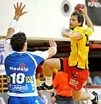 08.10.2011;  Krems;  Handball;  HLA;  UHK Krems - HIT Tirol;<br>BAMMER Dominik, CHALUPA Georg<br><br>Copyright DIENER / Zierlinger Karl<br>Marktgasse 3-7 / 4 / 5 / 21<br>A-1090 Wien<br>Telefax +43 1 955 32 35<br>Mobil +43 676 629 98 51<br>BA-CA<br>Bank Nr. 12000<br>Account Nr. 00712 223 783<br>e-mail: agentur@diener.at<br>Datenbank: www.diener.at