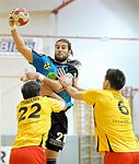 03.12.2011, Krems, Handball, Handball Liga Austria, HLA, UHK Krems, Union Leoben<br>CHALUPA Georg, BALOMENOS Spyridon, BELAS Ivica<br><br><br>Copyright DIENER / Zierlinger Karl<br>Marktgasse 3-7 / 4 / 5 / 21<br>A-1090 Wien<br>Telefax +43 1 955 32 35<br>Mobil +43 676 629 98 51<br>BA-CA<br>Bank Nr. 12000<br>Account Nr. 00712 223 783<br>e-mail: agentur@diener.at<br>Datenbank: www.diener.at