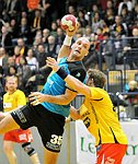 03.12.2011, Krems, Handball, Handball Liga Austria, HLA, UHK Krems, Union Leoben<br>SURAC Domagoj, VISY Norbert<br><br><br>Copyright DIENER / Zierlinger Karl<br>Marktgasse 3-7 / 4 / 5 / 21<br>A-1090 Wien<br>Telefax +43 1 955 32 35<br>Mobil +43 676 629 98 51<br>BA-CA<br>Bank Nr. 12000<br>Account Nr. 00712 223 783<br>e-mail: agentur@diener.at<br>Datenbank: www.diener.at