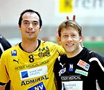 03.12.2011, Krems, Handball, Handball Liga Austria, HLA, UHK Krems, Union Leoben<br>BOZSO Andras, VISY Norbert<br><br><br><br>Copyright DIENER / Zierlinger Karl<br>Marktgasse 3-7 / 4 / 5 / 21<br>A-1090 Wien<br>Telefax +43 1 955 32 35<br>Mobil +43 676 629 98 51<br>BA-CA<br>Bank Nr. 12000<br>Account Nr. 00712 223 783<br>e-mail: agentur@diener.at<br>Datenbank: www.diener.at