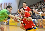 30.12.2011, Krems, Handball, Handball Liga Austria, HLA, UHK Krems, SG Westwien<br>RIEGLER Sebastian, BOZSO Andras<br><br><br>Copyright DIENER / Zierlinger Karl<br>Marktgasse 3-7 / 4 / 5 / 21<br>A-1090 Wien<br>Telefax +43 1 955 32 35<br>Mobil +43 676 629 98 51<br>BA-CA<br>Bank Nr. 12000<br>Account Nr. 00712 223 783<br>e-mail: agentur@diener.at<br>Datenbank: www.diener.at