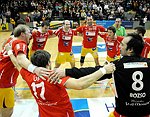 30.12.2011, Krems, Handball, Handball Liga Austria, HLA, UHK Krems, SG Westwien<br>UHK Krems Siegesjubel<br><br><br>Copyright DIENER / Zierlinger Karl<br>Marktgasse 3-7 / 4 / 5 / 21<br>A-1090 Wien<br>Telefax +43 1 955 32 35<br>Mobil +43 676 629 98 51<br>BA-CA<br>Bank Nr. 12000<br>Account Nr. 00712 223 783<br>e-mail: agentur@diener.at<br>Datenbank: www.diener.at