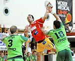 30.12.2011, Krems, Handball, Handball Liga Austria, HLA, UHK Krems, SG Westwien<br>FOELSER Patrick, BOZSO Andras, RIEGLER Sebastian<br><br><br>Copyright DIENER / Zierlinger Karl<br>Marktgasse 3-7 / 4 / 5 / 21<br>A-1090 Wien<br>Telefax +43 1 955 32 35<br>Mobil +43 676 629 98 51<br>BA-CA<br>Bank Nr. 12000<br>Account Nr. 00712 223 783<br>e-mail: agentur@diener.at<br>Datenbank: www.diener.at