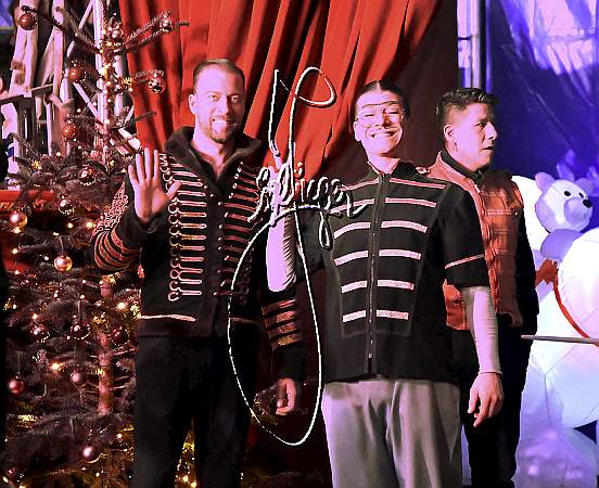 5_1545_Alex KAISER, Weihnachtszirkus