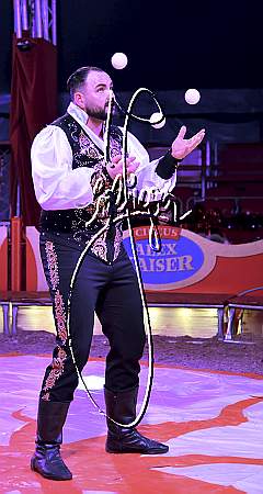 5_1681_Alex KAISER, Weihnachtszirkus