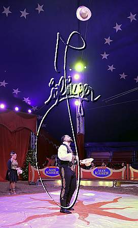 5_1747_Alex KAISER, Weihnachtszirkus