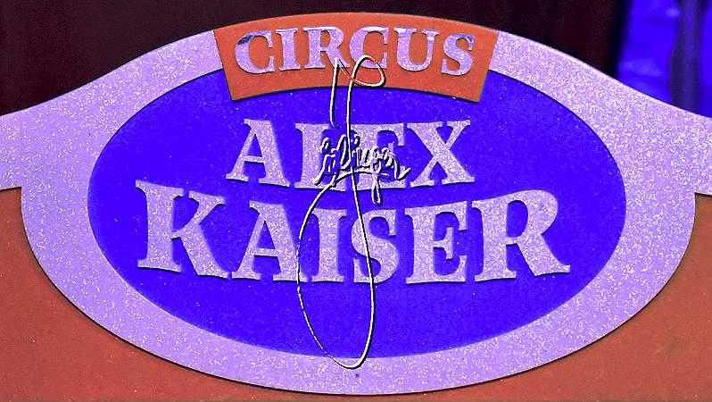 8_4817_Alex KAISER, Weihnachtszirkus
