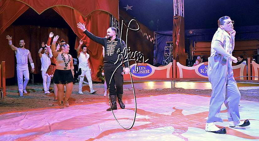 8_4988_Alex KAISER, Weihnachtszirkus