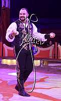 27.12.2024<br>Alex KAISER, Weihnachtszirkus<br><br>Copyright:   sportfotos.at / zierlinger